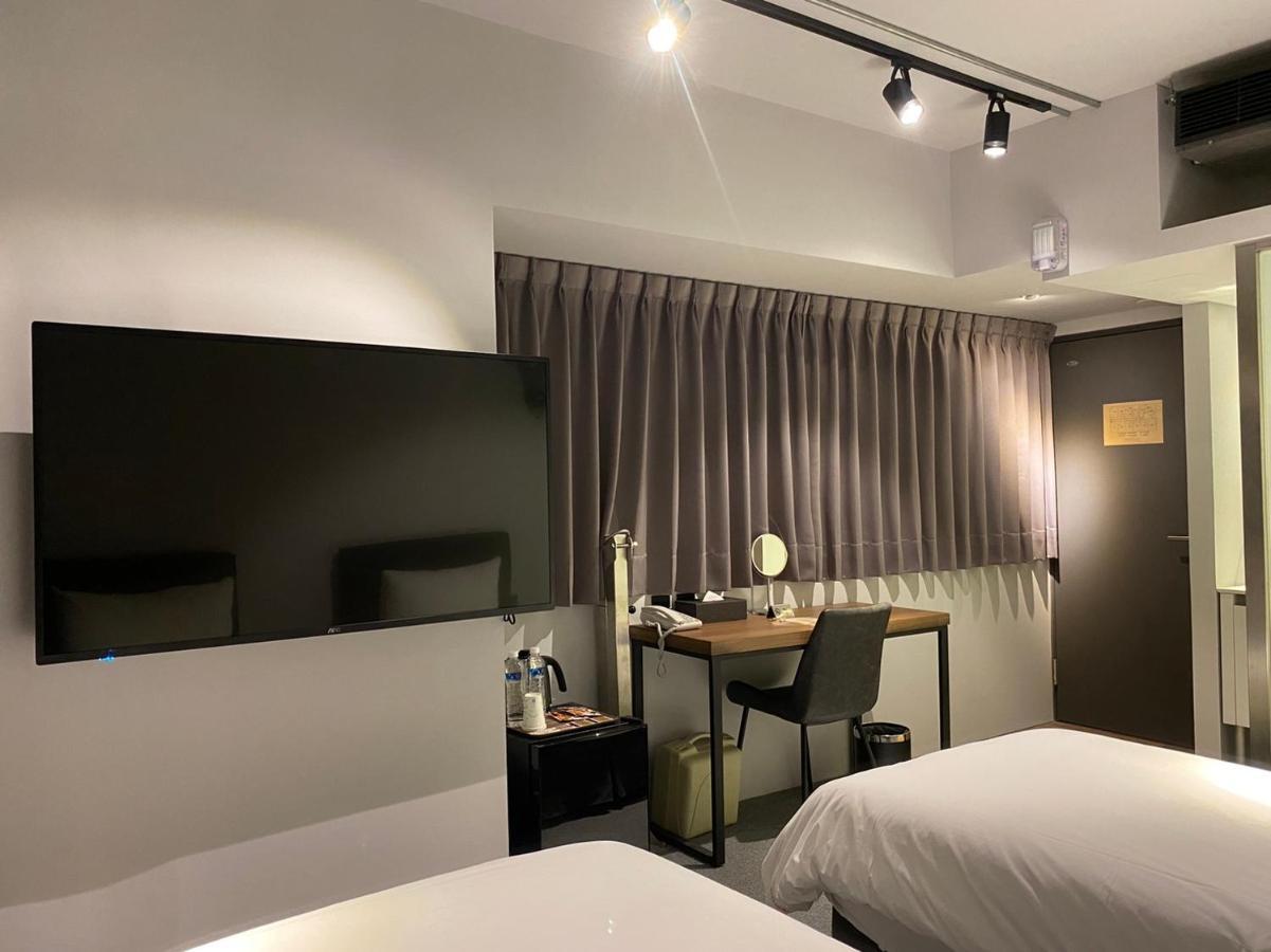 Doudian Ddinn Hotel Taichung Bagian luar foto