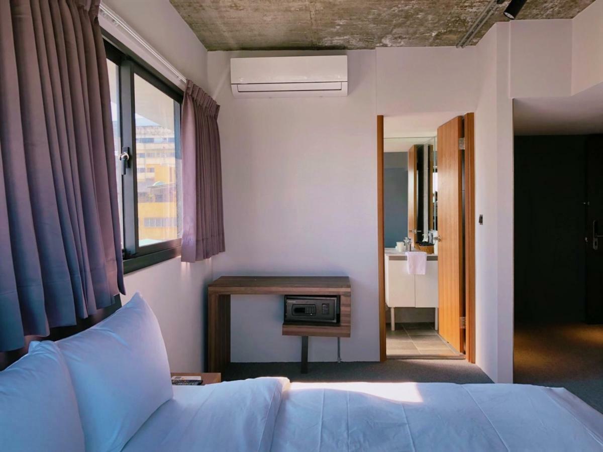 Doudian Ddinn Hotel Taichung Bagian luar foto