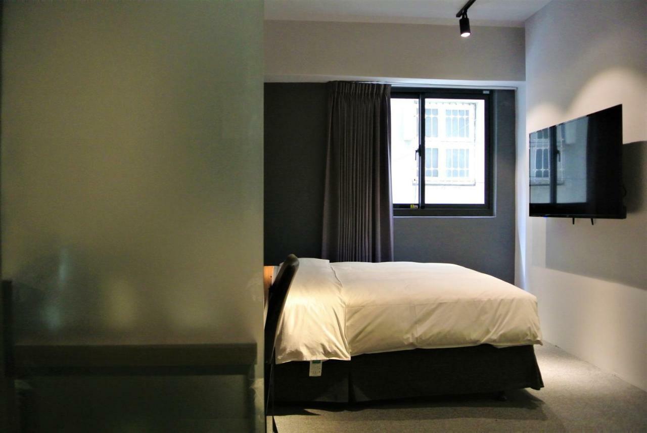 Doudian Ddinn Hotel Taichung Bagian luar foto